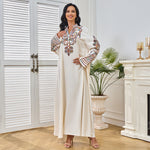 Robe Brodée — Tenue de Banquet
